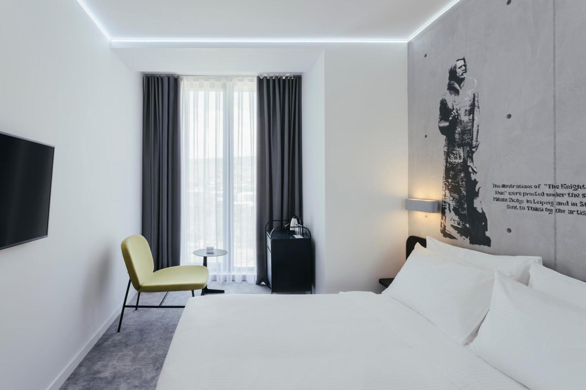 Golden Tulip Design Tbilisi Hotel Kültér fotó
