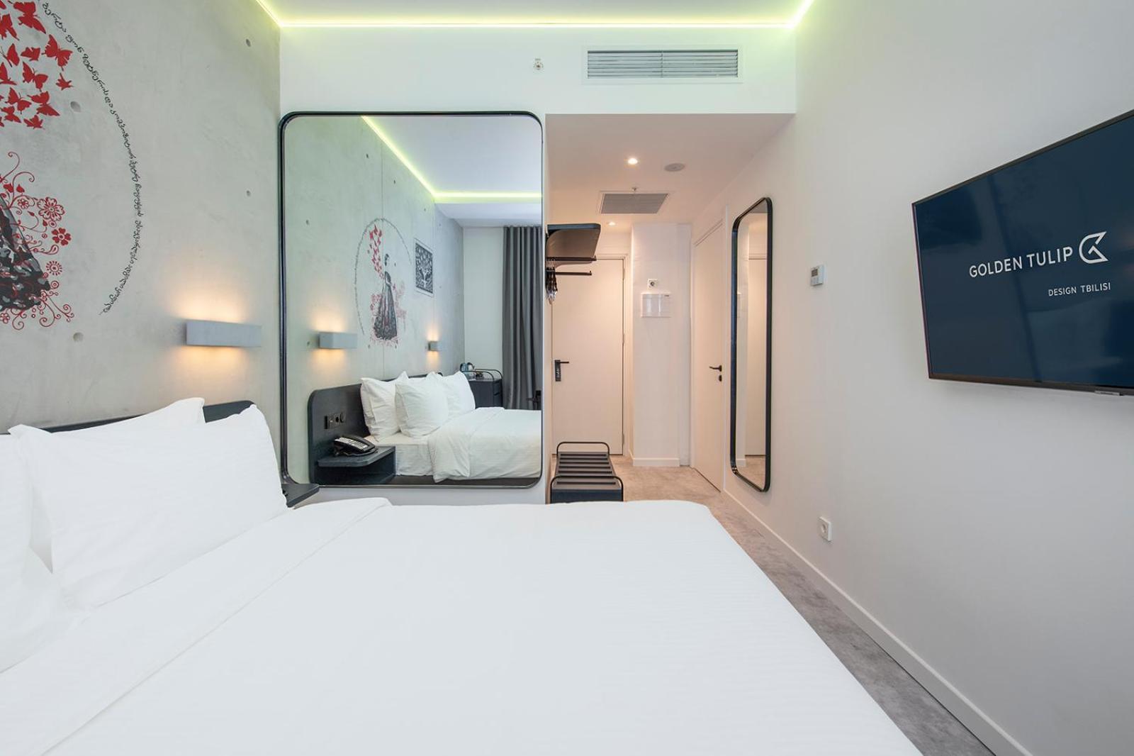 Golden Tulip Design Tbilisi Hotel Kültér fotó