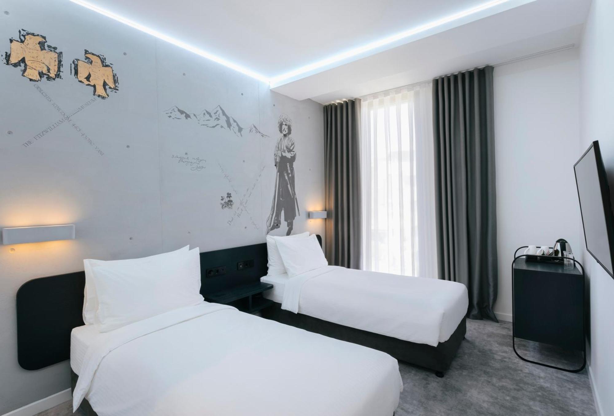 Golden Tulip Design Tbilisi Hotel Kültér fotó