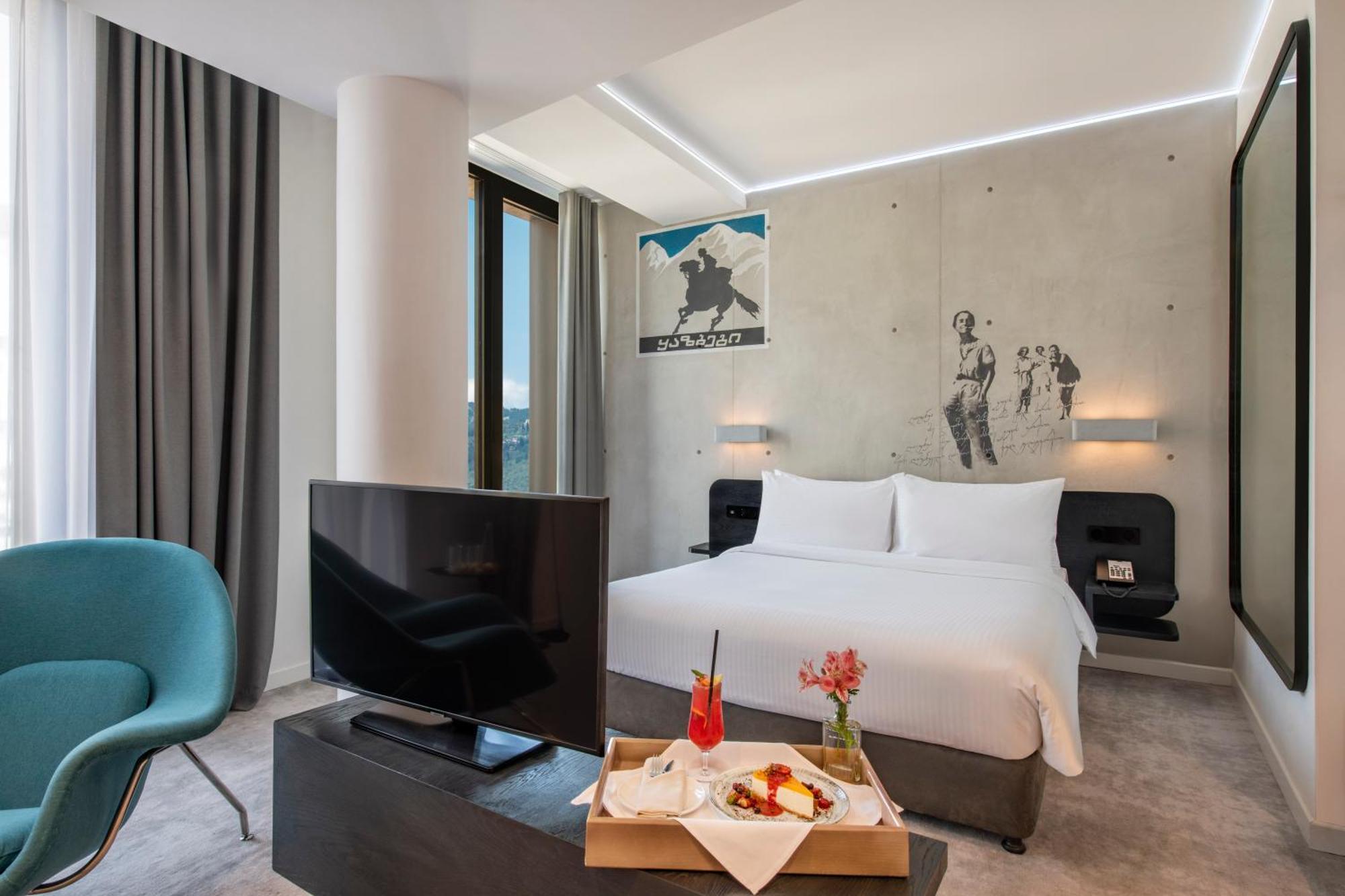 Golden Tulip Design Tbilisi Hotel Kültér fotó