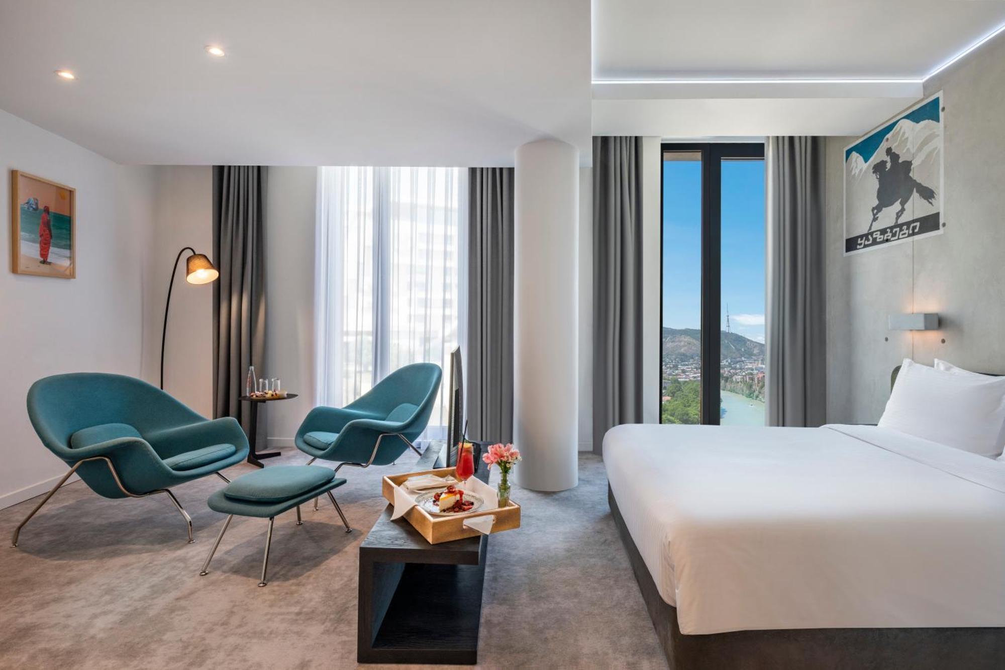Golden Tulip Design Tbilisi Hotel Kültér fotó